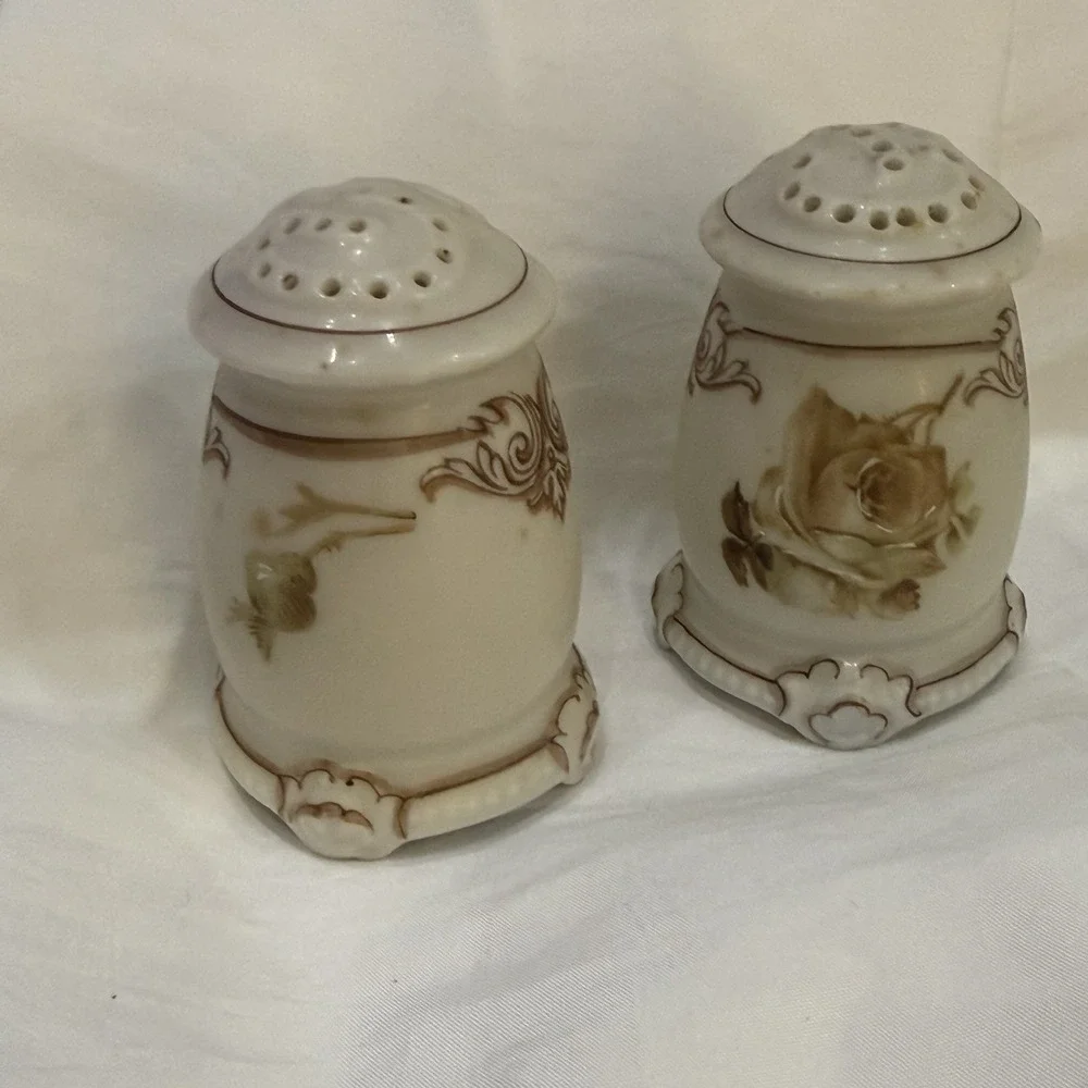 Vintage Herman Ohme Old Ivory Salt and Pepper Shakers Silesia Numbered Set 3in
